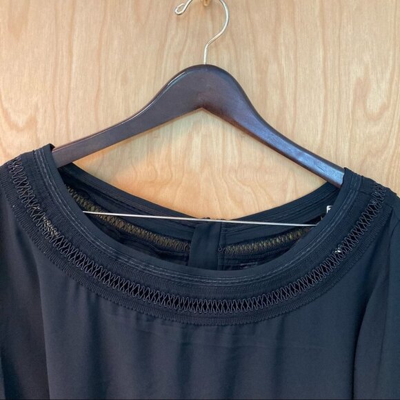 MICHEL  STUDIO Sz 24 Plus Size Embroidery Flute Sleeve Boatneck Top - Picture 7 of 8